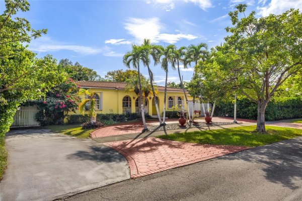 5936 SW 29th St Miami, FL 33155