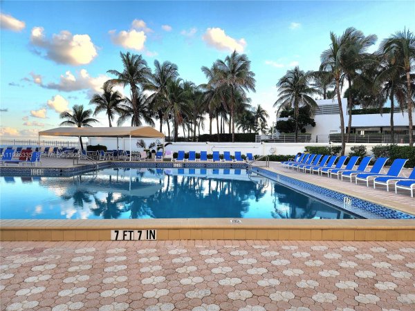 3505 S Ocean Dr #716 Hollywood, FL 33019