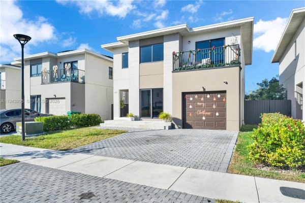 287 NW 13th Pl Florida City, FL 33034