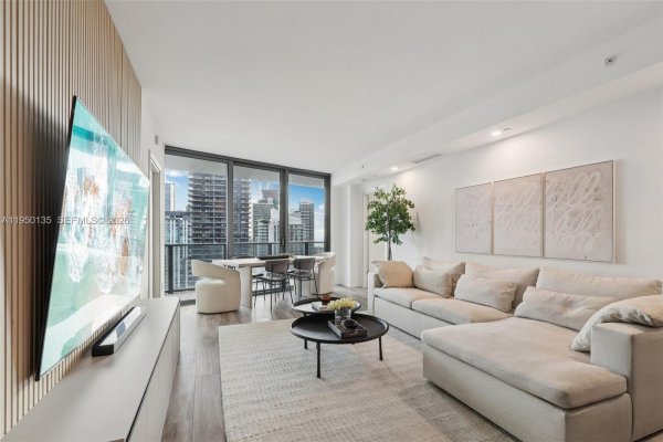 Undisclosed Address Miami, FL 33130