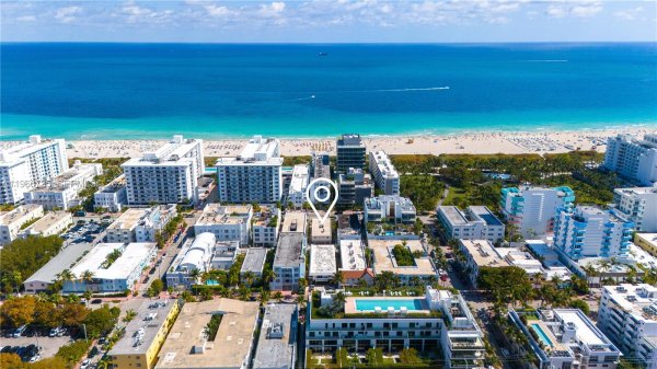 326 Ocean Dr #4 Miami Beach, FL 33139