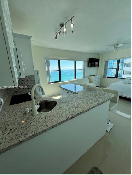 6345 Collins Ave #908 Miami Beach, FL 33141