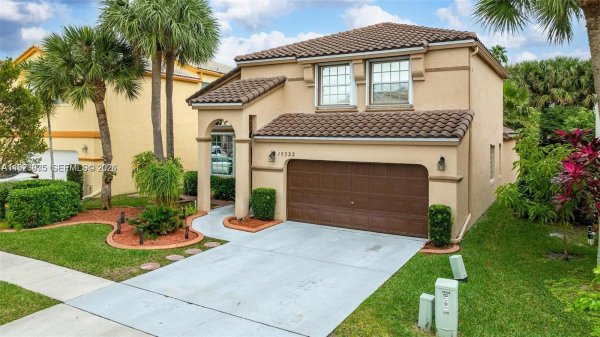 15522 NW 12th Ct Pembroke Pines, FL 33028