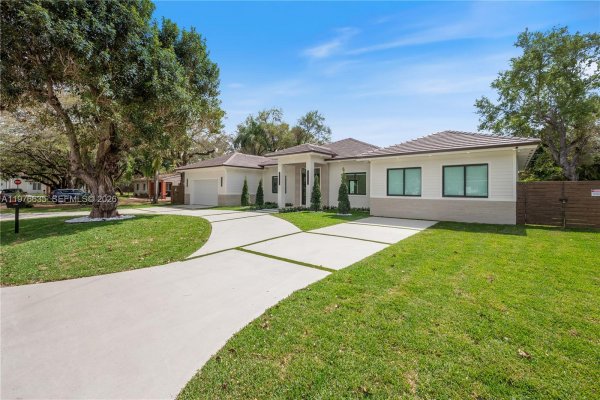 6990 SW 58th St Miami, FL 33143