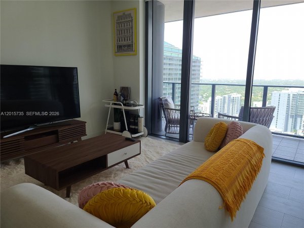 1000 Brickell Plz #3510 Miami, FL 33131