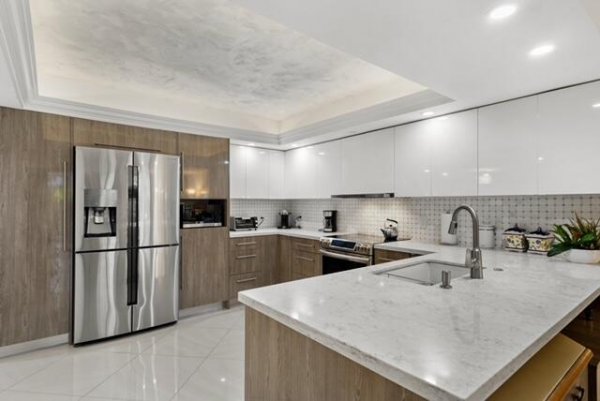 2900 NE 14th St #311 Pompano Beach, FL 33062