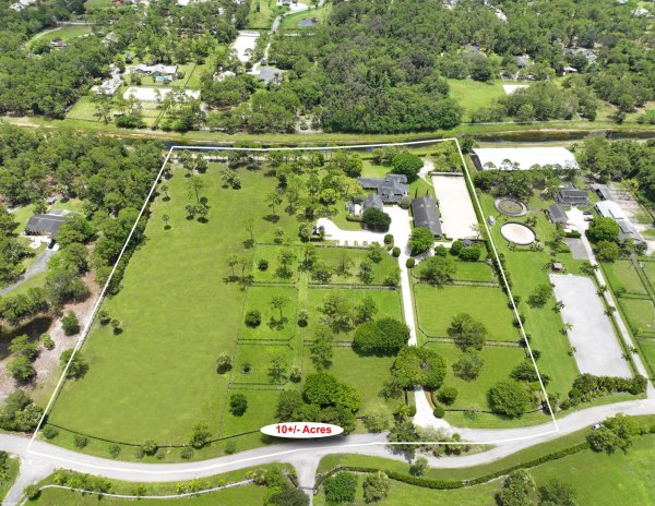 2740 Buck Rdg Loxahatchee, FL 33470