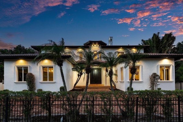 14 E Ocean Ave Ocean Ridge, FL 33435