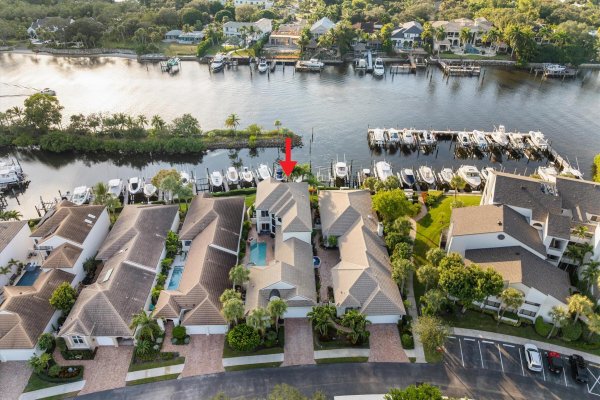 602 Oak Harbour Dr Juno Beach, FL 33408