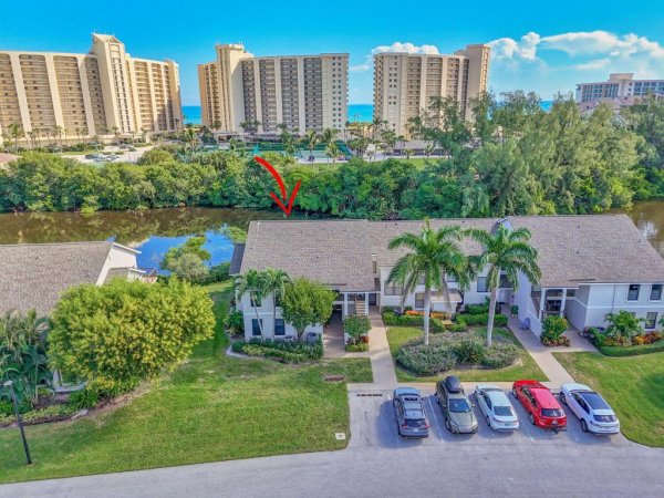 2102 Fairway Jupiter, FL 33477