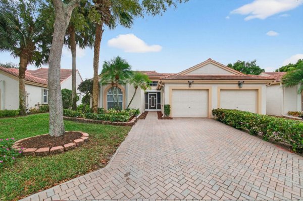 7808 Coral Lk Delray Beach, FL 33446
