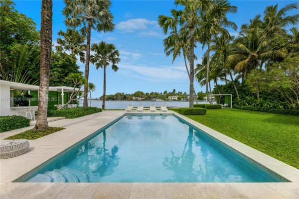 6380 N Bay Rd Miami Beach, FL 33141 6380 N Bay Rd Miami Beach, FL 33141