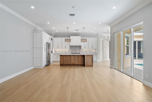 248 Honeysuckle Dr Jupiter, FL 33458