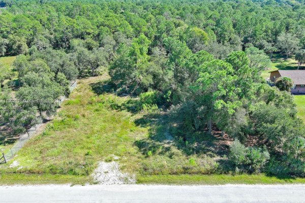 325 S Estribo St Clewiston, FL 33440