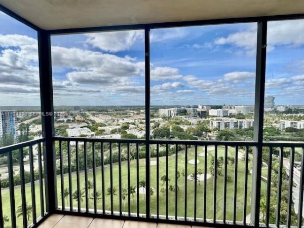 20335 W Country Clb Dr #2101 Aventura, FL 33180