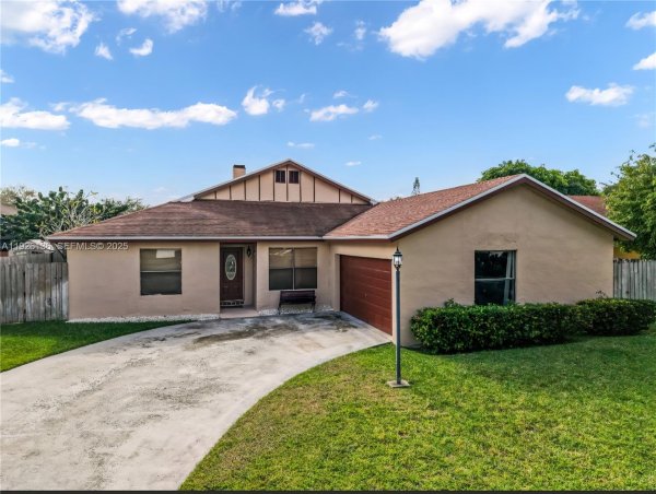 11310 SW 155th St Miami, FL 33157