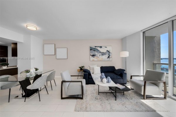 485 Brickell Ave #1709 Miami, FL 33131