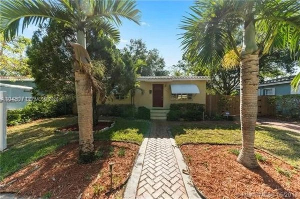 12110 NE 11th Pl North Miami, FL 33161