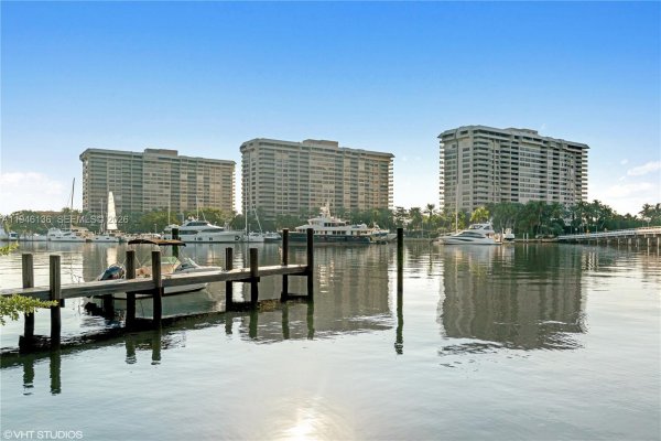 3 Grove Isle Dr #C1807 Miami, FL 33133