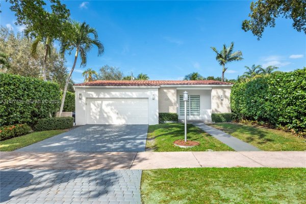 829 Malaga Ave Coral Gables, FL 33134