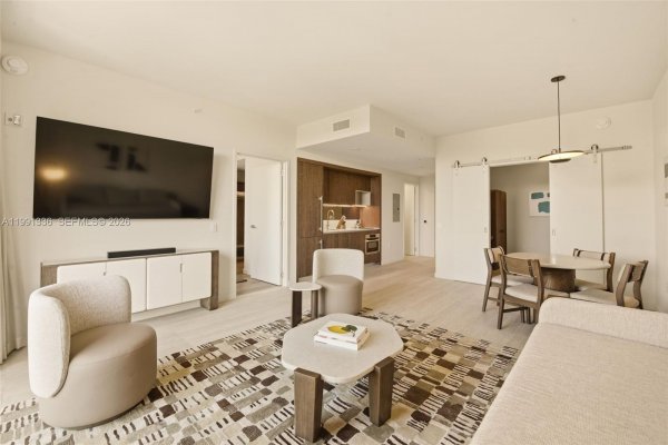 1611 SW 2nd Ave #301 Miami, FL 33129