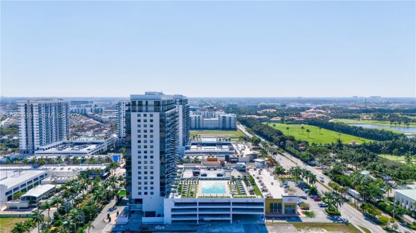 5300 Paseo Blvd #1511 Doral, FL 33166