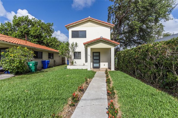 122 SW 56th Ave Miami, FL 33134