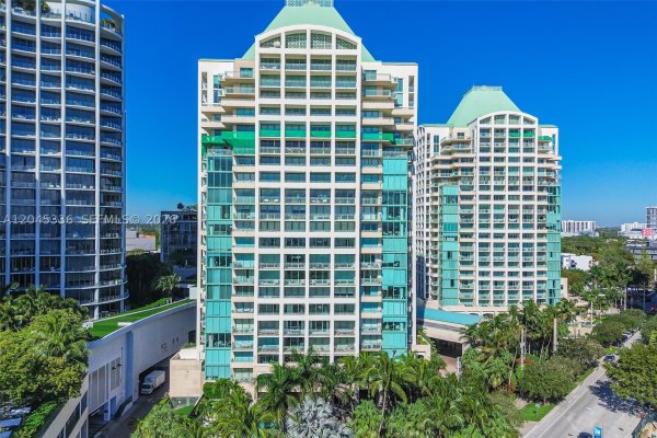 3400 SW 27th Ave #802 Miami, FL 33133