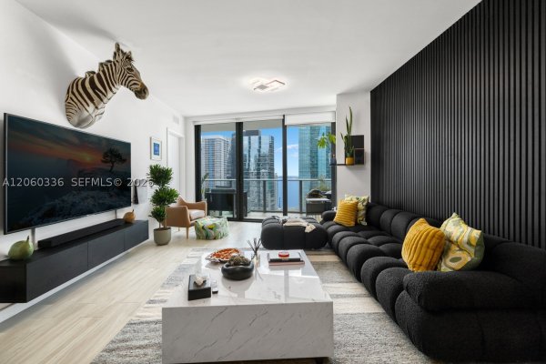 1300 S Miami Ave #2103 Miami, FL 33130