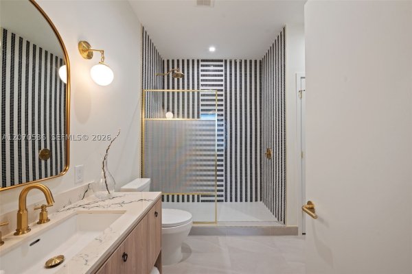 2700 NW 2nd Ave #538 Miami, FL 33127