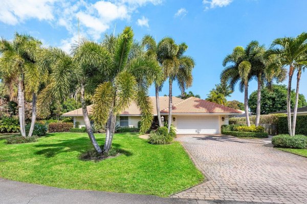 11943 Date Palm Boynton Beach, FL 33436