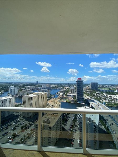 1800 S Ocean Dr #2909 Hallandale Beach, FL 33009