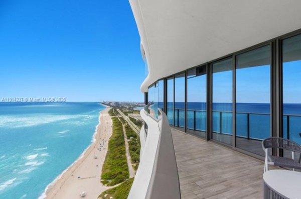 15701 Collins Ave #3203 Sunny Isles Beach, FL 33160