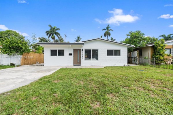 1431 NE 117th St Miami, FL 33161