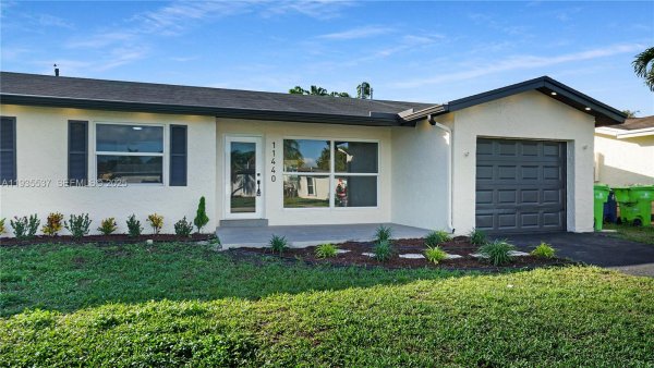 11440 NW 46th Pl Sunrise, FL 33323