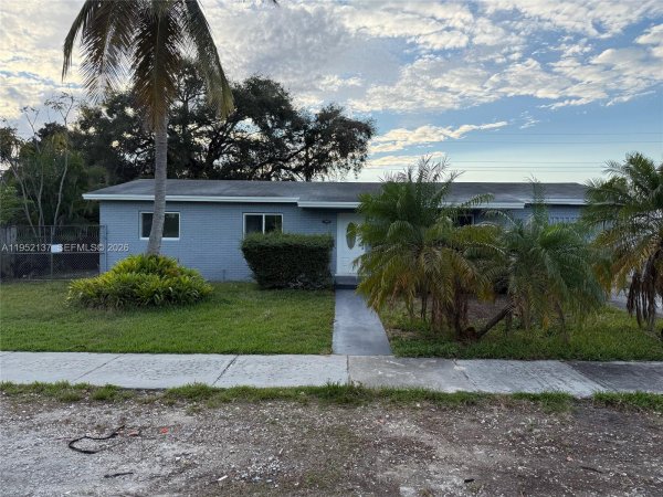 15860 SW 102th Pl Miami, FL 33157