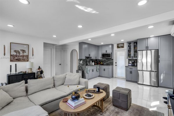 2020 NW 83rd Ter Miami, FL 33147