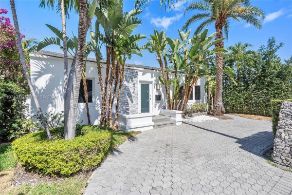 8934 Harding Ave Surfside, FL 33154