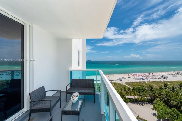 2301 Collins Ave #1009 Miami Beach, FL 33139