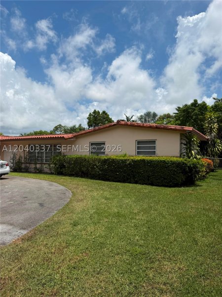 8745 SW 109th St Miami, FL 33176