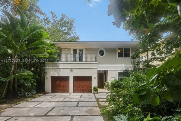 7830 SW 48th Ct Miami, FL 33143