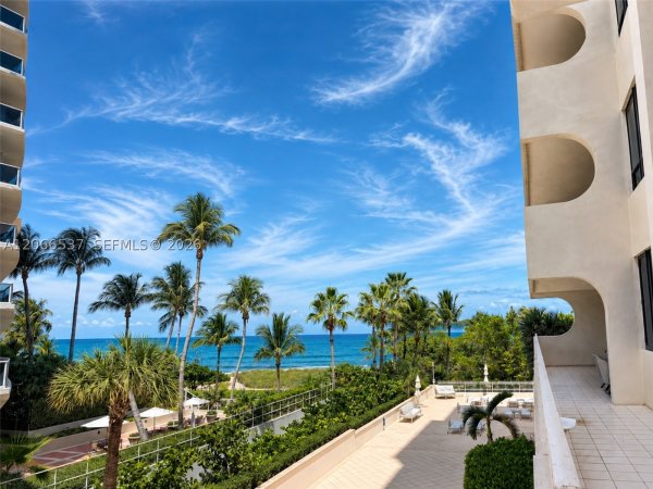 10205 Collins Ave #206 Bal Harbour, FL 33154