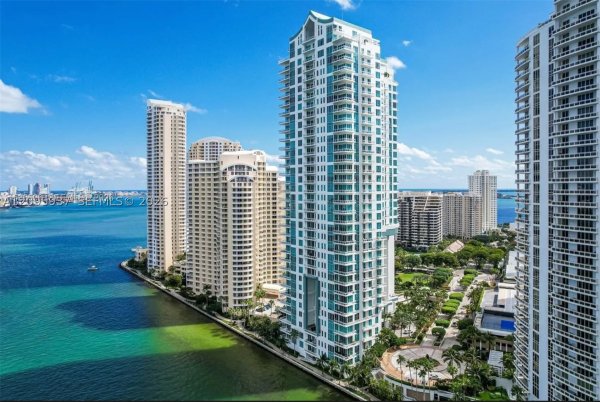 900 Brickell Key Blvd #1901 Miami, FL 33131