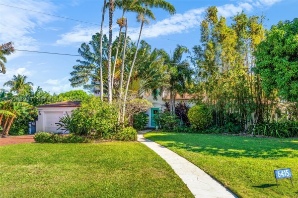6415 Pine Tree Dr Cir Miami Beach, FL 33141
