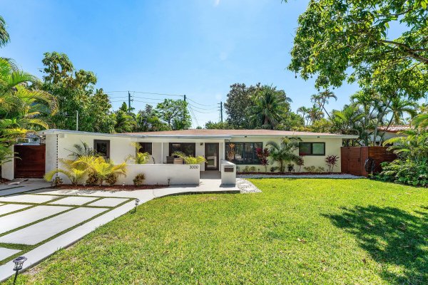 3000 NE 21st Fort Lauderdale, FL 33306