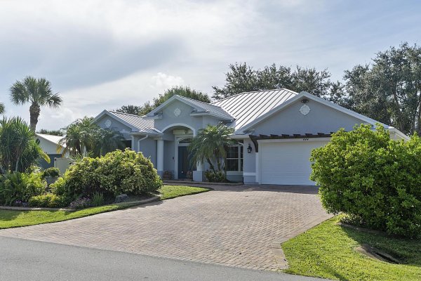444 Rolling Hl Dr Sebastian, FL 32958