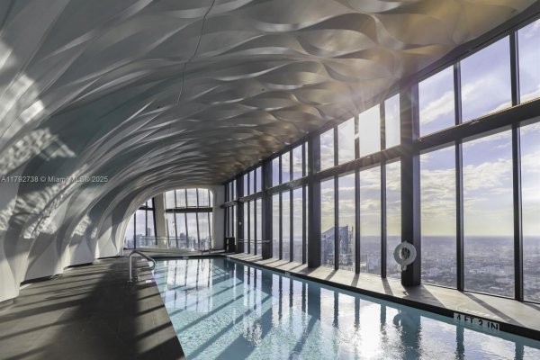 1000 Biscayne Blvd #TH 1201 Miami, FL 33132