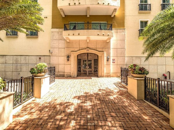 20 Calabria Ave #505 Coral Gables, FL 33134