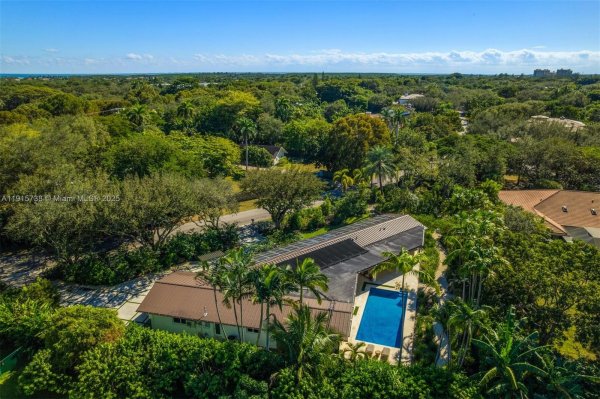 12050 Moss Rnch Rd Pinecrest, FL 33156