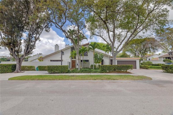 7010 SW 66th Ave #25 South Miami, FL 33143